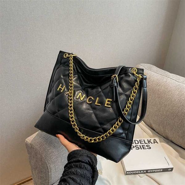 clearance outlets online fashion large women's autumn and winter high-capacity commuting tote rhombus chain single-shoulder messenger b
clearance outlets online fashion large women's autumn and winter high-capacity commuting tote rhombus chain single-shoulder messenger b