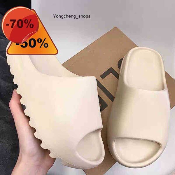 2023 designer yeesys slides slide kany slides slippers men's over poison wear summer kan ye word trawl red beach men, Black
2023 designer yeesys slides slide kany slides slippers men's over poison wear summer kan ye word trawl red beach men, Black