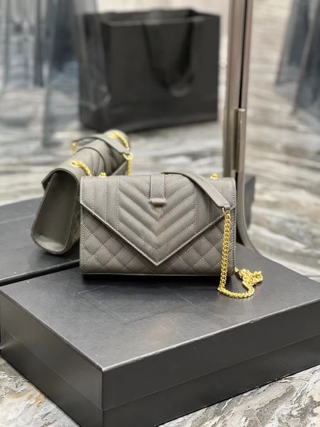 single chain crossbody bag double chain single backpack caviar grain italian cowhide multi-color optional fashion atmosphere
single chain crossbody bag double chain single backpack caviar grain italian cowhide multi-color optional fashion atmosphere