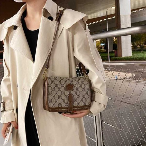 designer handbag store 70% off double network live broadcast of the same small square bag bonded printing mobile phone fashion sling single
designer handbag store 70% off double network live broadcast of the same small square bag bonded printing mobile phone fashion sling single