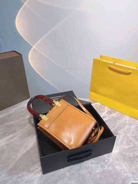 fbag evening bag shoulder bags luxury brand designer fashion simple tote women's real leather mobile phone wallet handbags 1127
fbag evening bag shoulder bags luxury brand designer fashion simple tote women's real leather mobile phone wallet handbags 1127