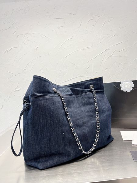 denim fashion tote bag luxury designer bag women's one shoulder bag chain handbag cross-body large capacity purse
denim fashion tote bag luxury designer bag women's one shoulder bag chain handbag cross-body large capacity purse