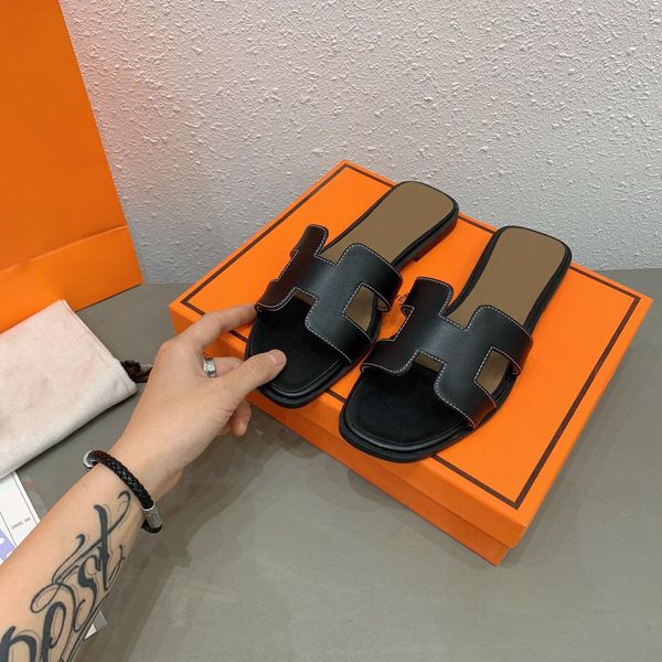 luxury designer slippers beach classic flat woman summer lady cartoon big head leather l bath fashion women shoes large size 35-41-42, Black
luxury designer slippers beach classic flat woman summer lady cartoon big head leather l bath fashion women shoes large size 35-41-42, Black
