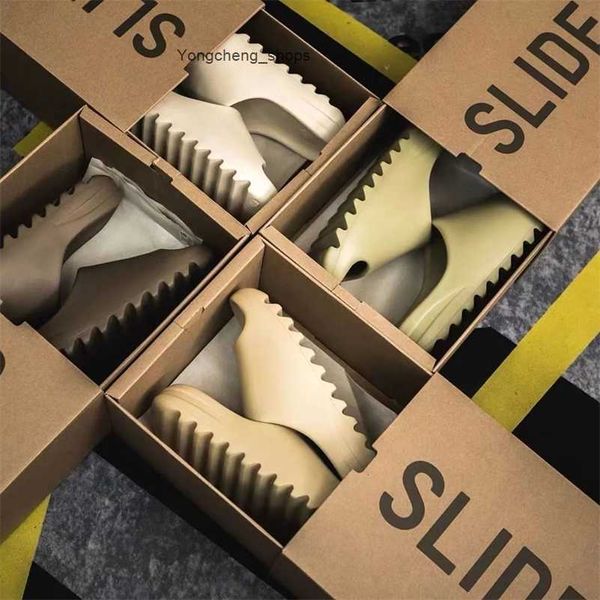 designer yeesys slides slippers kany sandals foam rubber yeesys slippers putian pure original coconut flip flop slide beach shoes mens women, Black
designer yeesys slides slippers kany sandals foam rubber yeesys slippers putian pure original coconut flip flop slide beach shoes mens women, Black