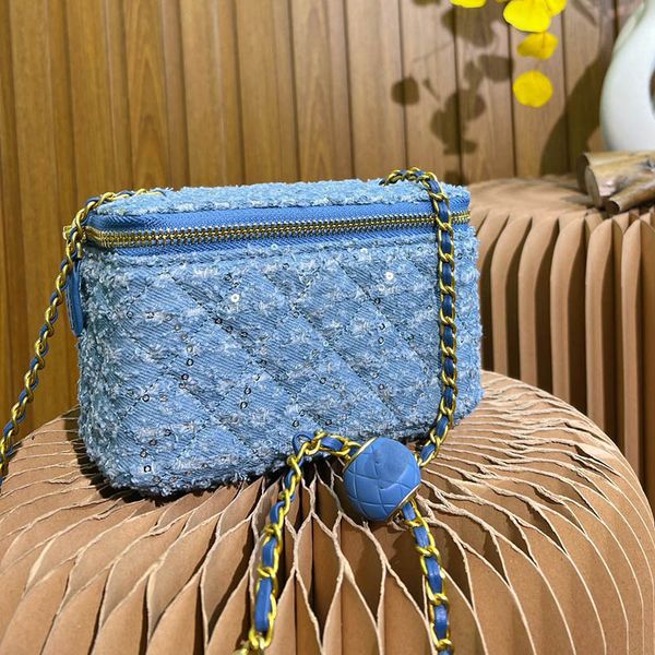 classic sequin tweed women cosmetic bag diamond lattice adjustable chain totes designer handbags luxury portable wallet card holder trend su 
classic sequin tweed women cosmetic bag diamond lattice adjustable chain totes designer handbags luxury portable wallet card holder trend su