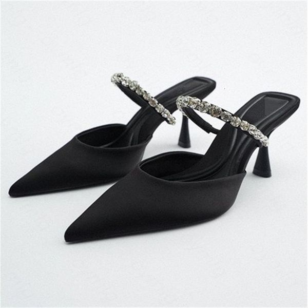 sandals black highheeled shoes women big size spring women's stiletto pointed toe pumps satin glitter mules 230213
sandals black highheeled shoes women big size spring women's stiletto pointed toe pumps satin glitter mules 230213