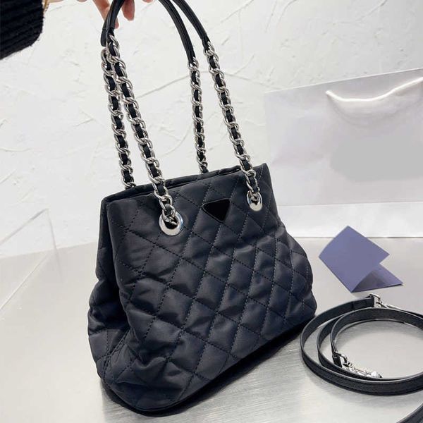 triangle designer bag womens handbags purses totes parachute tote bag women shoulder shopping bags classic diamond luxurys handbag 230324
triangle designer bag womens handbags purses totes parachute tote bag women shoulder shopping bags classic diamond luxurys handbag 230324