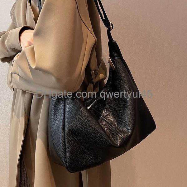 totes fashion women shoulder bag solid pu leather crossbody handbags high capacity soft leather messenger bags female purse bag 021323h
totes fashion women shoulder bag solid pu leather crossbody handbags high capacity soft leather messenger bags female purse bag 021323h