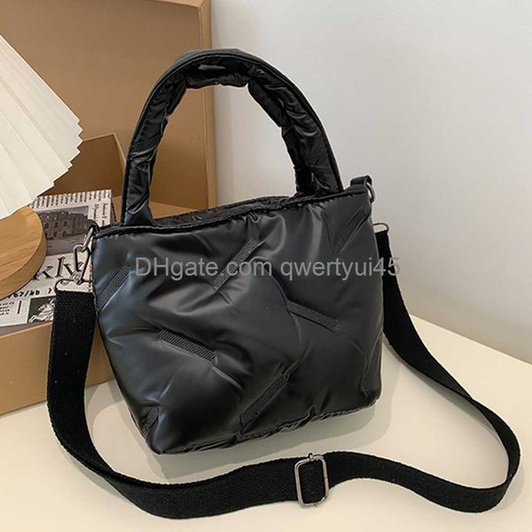 totes solid handbags for women 2022 new diamond embroidered thread shoulder bags fashionable crossbody bags cotton clothes bags 021323h
totes solid handbags for women 2022 new diamond embroidered thread shoulder bags fashionable crossbody bags cotton clothes bags 021323h