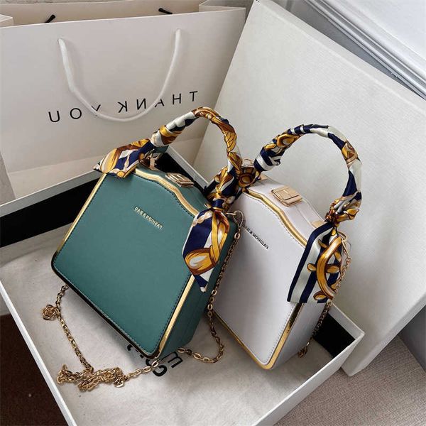 new arrival pu leather small square bag box shaped metal hasp scarf decoration retro women fashion tide simple handbags
new arrival pu leather small square bag box shaped metal hasp scarf decoration retro women fashion tide simple handbags