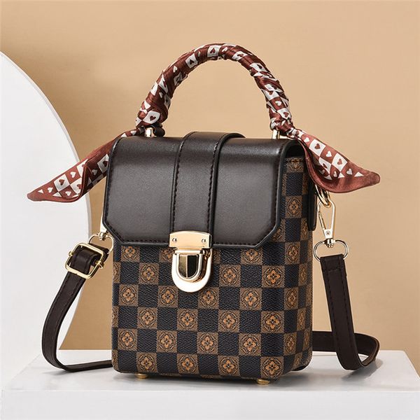 women retro cosmetic bag shoulder crossbody bag luxury designer makeup bags travel accessories handbags lipstick organizer case evening bags
women retro cosmetic bag shoulder crossbody bag luxury designer makeup bags travel accessories handbags lipstick organizer case evening bags