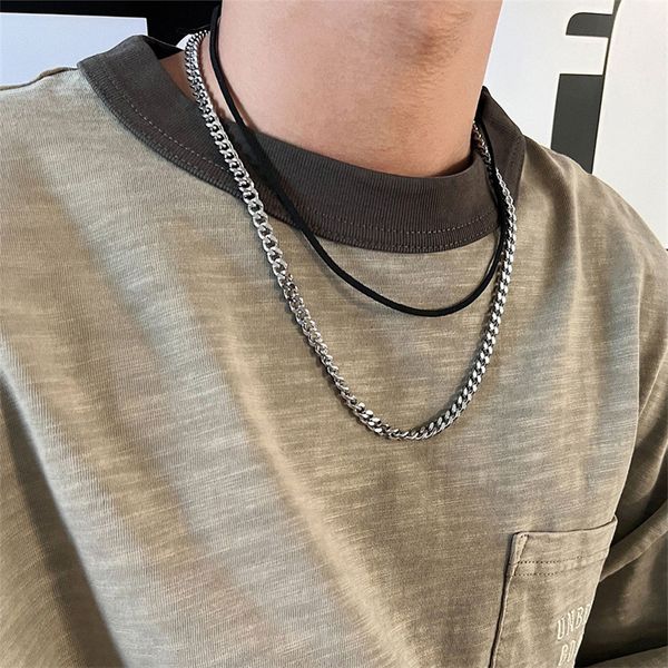 6mm cuban titanium steel double-layer necklace with flat buckle leather rope detachable richao street collarbone chain hip-hop, Silver
6mm cuban titanium steel double-layer necklace with flat buckle leather rope detachable richao street collarbone chain hip-hop, Silver