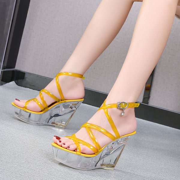 sandals women clear wedges high heels pvc thick platform buckle strap ladies party nightclub transparent female shoes x0018 230213, Black
sandals women clear wedges high heels pvc thick platform buckle strap ladies party nightclub transparent female shoes x0018 230213, Black
