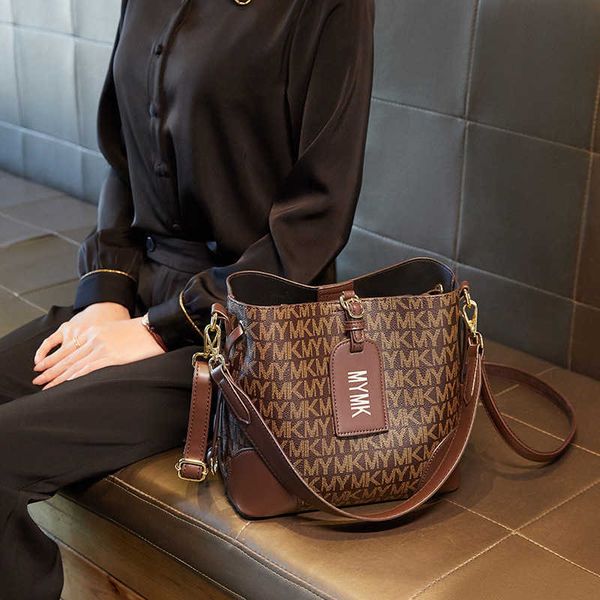 shoulder bags korean printed bucket bag women's fashion one shoulder armpit summer new messenger bag
shoulder bags korean printed bucket bag women's fashion one shoulder armpit summer new messenger bag