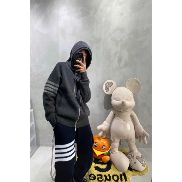 men's hoody tomh brown hoodie designer waffle zipper sweater four-bar women's sweatshirt round neck fashion brand luxury leisure c, Black
men's hoody tomh brown hoodie designer waffle zipper sweater four-bar women's sweatshirt round neck fashion brand luxury leisure c, Black