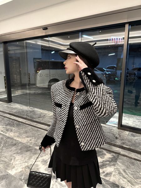 women's jackets designer new 2023 spring brand jacket fashion grade autumn winter tweed coat leisure coats cardigan mother's day w, Black;brown
women's jackets designer new 2023 spring brand jacket fashion grade autumn winter tweed coat leisure coats cardigan mother's day w, Black;brown