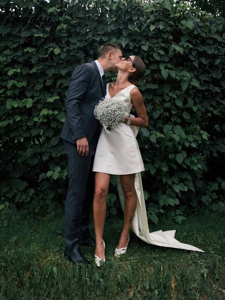 party dresses simple short wedding satin v neck bride dress big bow on back beach country white vestido de novia plus size 230213, White;black
party dresses simple short wedding satin v neck bride dress big bow on back beach country white vestido de novia plus size 230213, White;black