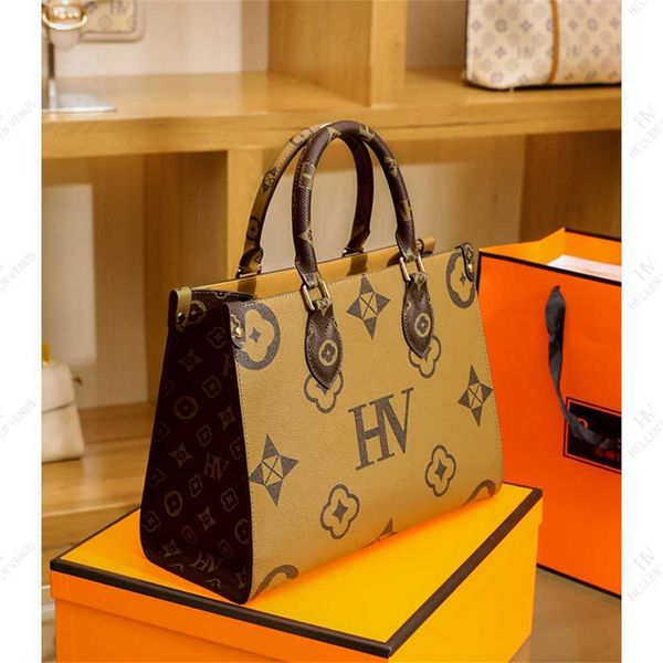 80% off bags outlet store special counter leather high-grade tote fashion printing women's one shoulder handbag
80% off bags outlet store special counter leather high-grade tote fashion printing women's one shoulder handbag