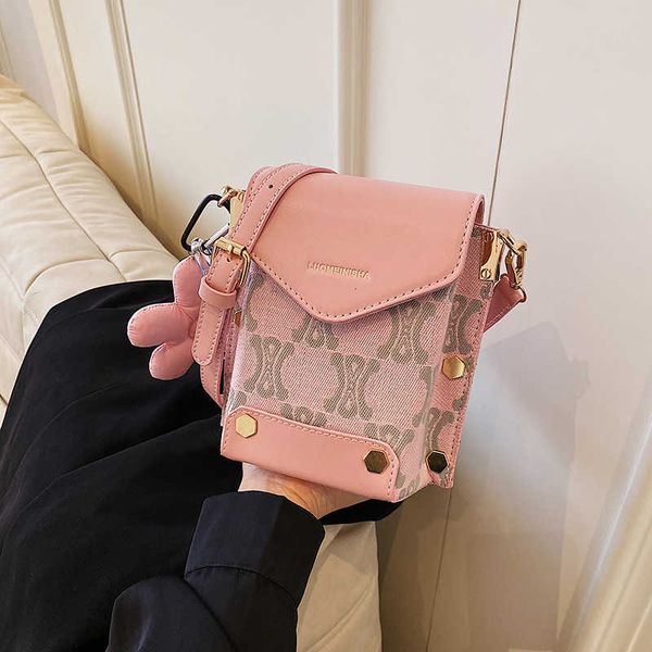 handbag factory wholesale retail women's bag 2023 summer new fashion mobile phone msenger small square shoulder flowers
handbag factory wholesale retail women's bag 2023 summer new fashion mobile phone msenger small square shoulder flowers