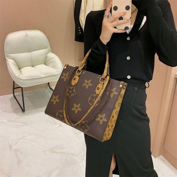 2023 luxurys designer onthego embossed black flower bag women bags tote shoulder handbag leather diamond even
2023 luxurys designer onthego embossed black flower bag women bags tote shoulder handbag leather diamond even
