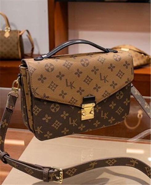 evening bags crossbody bags women's leather wallet old flowers handbag pure color marmont shoulder simple atmosphere messenger women pu
evening bags crossbody bags women's leather wallet old flowers handbag pure color marmont shoulder simple atmosphere messenger women pu