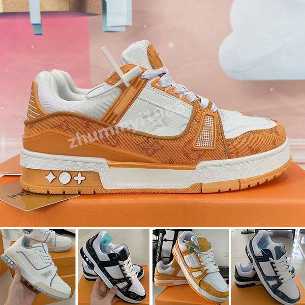 2023 new fashion classic printing particle upper designer casual shoes classic men's and women's low-luxury sneakers fashion train, White;red
2023 new fashion classic printing particle upper designer casual shoes classic men's and women's low-luxury sneakers fashion train, White;red