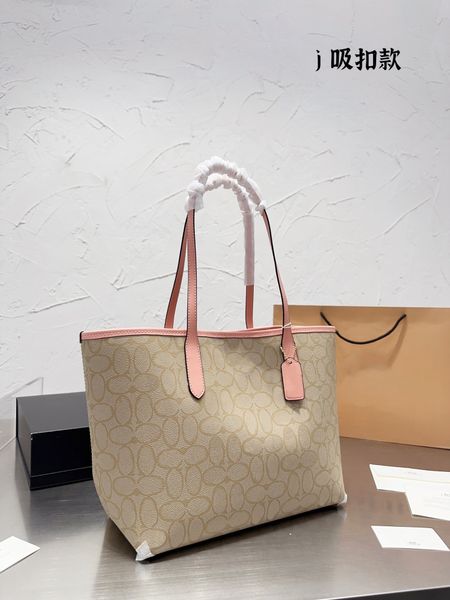designer lady one shoulder bag shopping bag luxury leather shoulder chain handbag covers classic fashion size 33-30 cm
designer lady one shoulder bag shopping bag luxury leather shoulder chain handbag covers classic fashion size 33-30 cm
