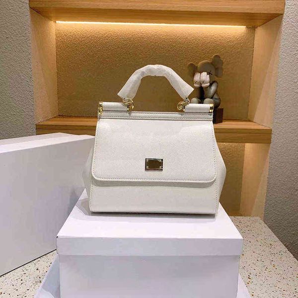 2022 5a quality classic shoulder bag for women ophidia series double printing red and green canvas woman large capacity bag shoulder ladies
2022 5a quality classic shoulder bag for women ophidia series double printing red and green canvas woman large capacity bag shoulder ladies
