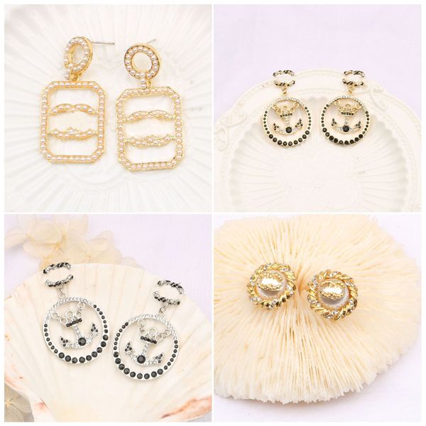 designer womens brand stud earrings luxury designers letter ear stud cuff hook 18k gold plated geometric earring for wedding party jewerlry, Golden;silver
designer womens brand stud earrings luxury designers letter ear stud cuff hook 18k gold plated geometric earring for wedding party jewerlry, Golden;silver