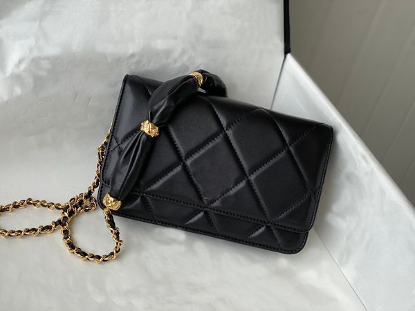 new luxury designer women cross body bags designer clutch with chain bag minni handbag with box., Black;red
new luxury designer women cross body bags designer clutch with chain bag minni handbag with box., Black;red