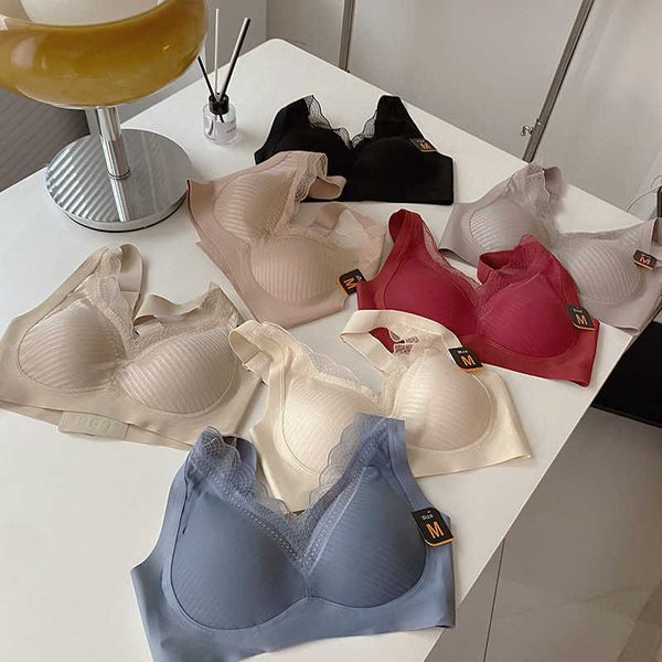 bra set lingerie japanese anti underwear gravity latex thin large chest small traceless no steel ring gathered for sleeping sagging female, Red;black
bra set lingerie japanese anti underwear gravity latex thin large chest small traceless no steel ring gathered for sleeping sagging female, Red;black