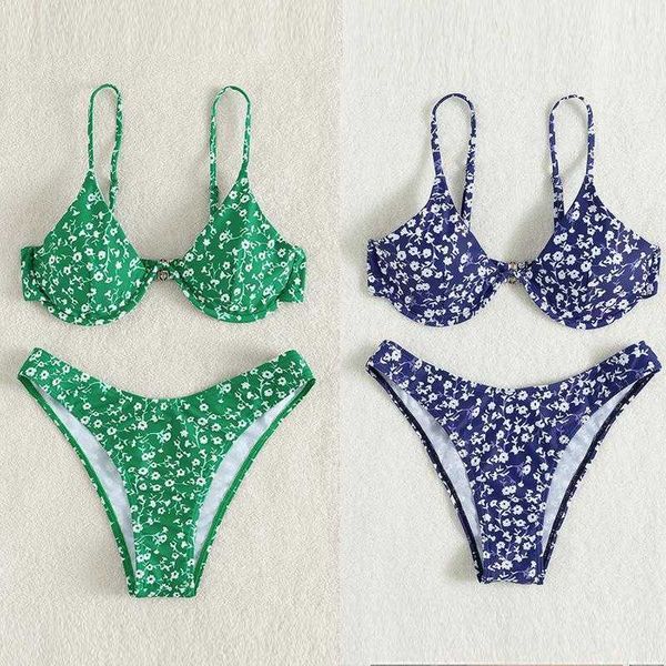 double shoulder floral steel bracket bikini beach backless high waist triangle, White;black
double shoulder floral steel bracket bikini beach backless high waist triangle, White;black