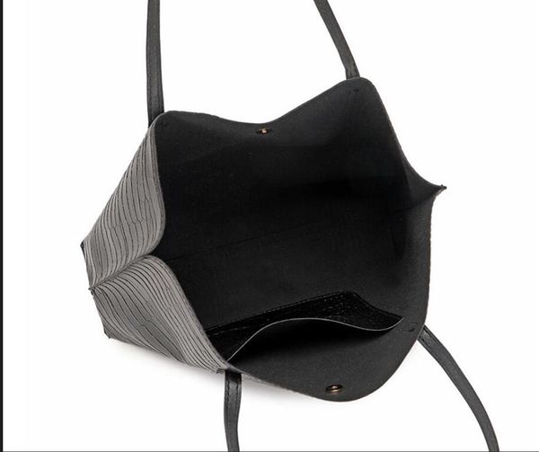womens messenger bag designer handbag fashion mens shoulder crossbody bags lady tote purses wallet female 0016
womens messenger bag designer handbag fashion mens shoulder crossbody bags lady tote purses wallet female 0016