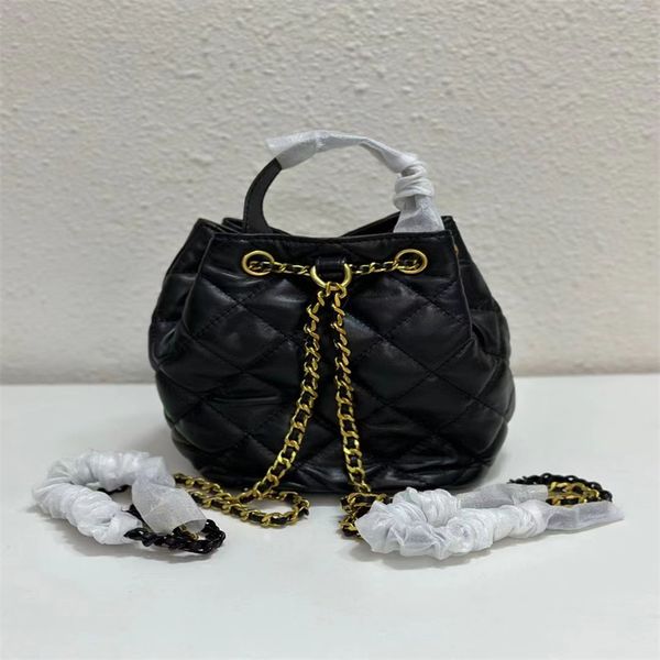 fashion fashion handbag wind rhombus chain bag leather women's bag mini bucket bag women's cowhide small design feeling single sho
fashion fashion handbag wind rhombus chain bag leather women's bag mini bucket bag women's cowhide small design feeling single sho