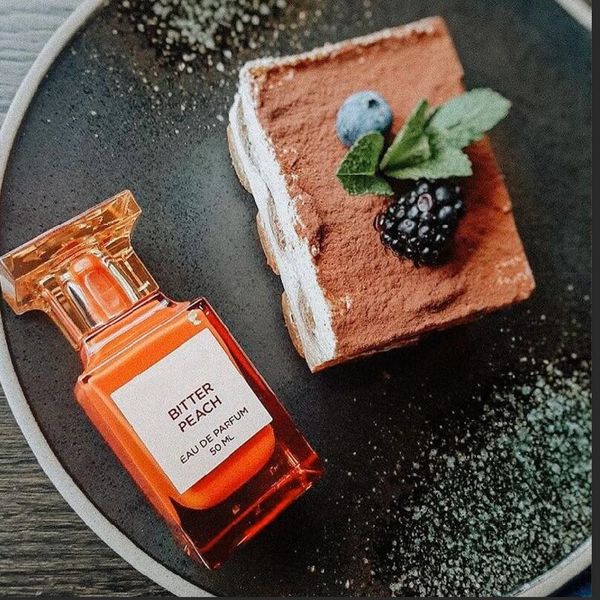 luxuries designer classical rose prick 50ml women perfume good smell long time leaving body spray 3.4oz 
luxuries designer classical rose prick 50ml women perfume good smell long time leaving body spray 3.4oz