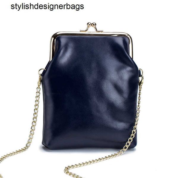 cross body vintage genuine leather women clip bags small chain crossbody bag fashion kiss lock phone bags daily purse bag 0214v23
cross body vintage genuine leather women clip bags small chain crossbody bag fashion kiss lock phone bags daily purse bag 0214v23