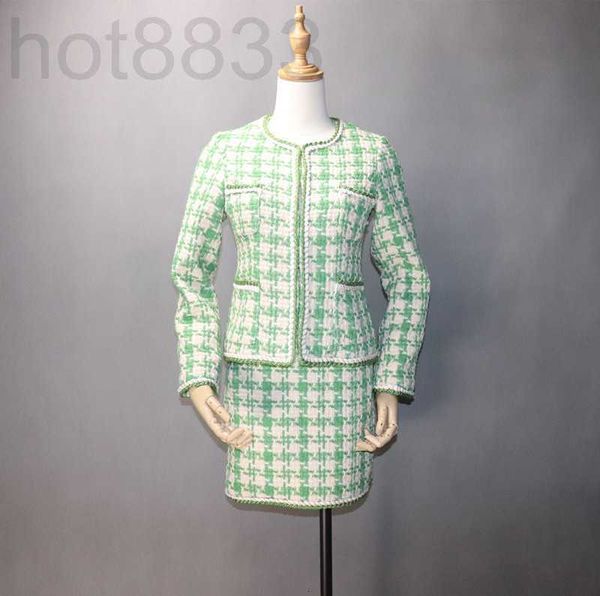 two piece dress designer autumn women's two-piece dress ladies' thin coat skirt small fragrance fresh green check 6vf4, White
two piece dress designer autumn women's two-piece dress ladies' thin coat skirt small fragrance fresh green check 6vf4, White