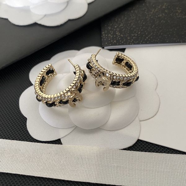 2023 luxury white diamond stud earrings fashion designer very durable earrings white no box, Golden;silver
2023 luxury white diamond stud earrings fashion designer very durable earrings white no box, Golden;silver