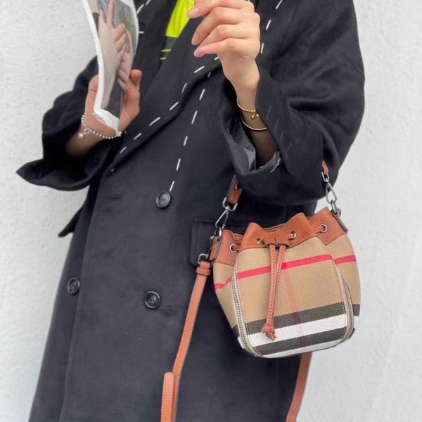 burbrery shoulder crossbody bags luxury re edition canvas handbag totes purses designer woman handbags burbrery onthego luxurys designers ba
burbrery shoulder crossbody bags luxury re edition canvas handbag totes purses designer woman handbags burbrery onthego luxurys designers ba