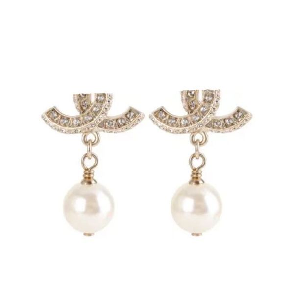 diamond pearl drop dangle earring french luxury brand gold earrings letter barnd fashion fashion designer for women party gift wedding chand, Silver
diamond pearl drop dangle earring french luxury brand gold earrings letter barnd fashion fashion designer for women party gift wedding chand, Silver