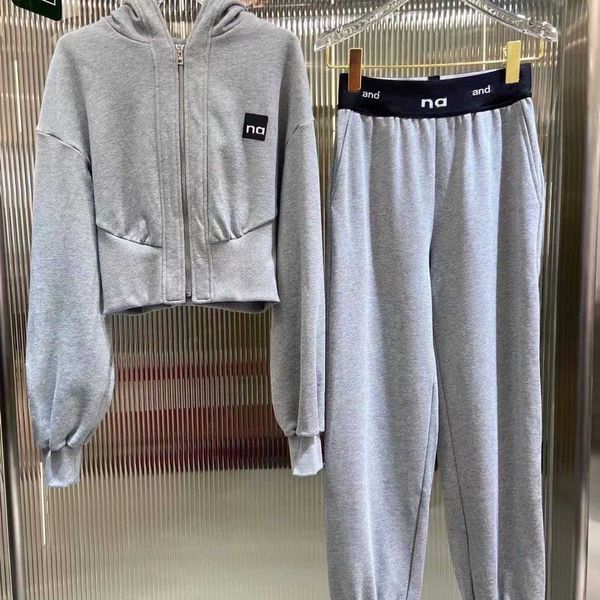 23ss designer brand women sportswear set early spring new style pure cotton zipper hoodie trousers suit fashionable women clothing, Gray
23ss designer brand women sportswear set early spring new style pure cotton zipper hoodie trousers suit fashionable women clothing, Gray