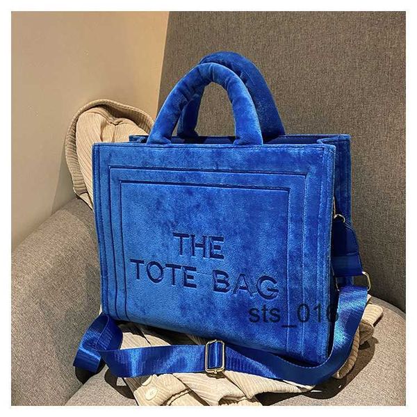 shoulder bags plush for women winter letter large capacity tote versatile casual hand messenger t2302142
shoulder bags plush for women winter letter large capacity tote versatile casual hand messenger t2302142