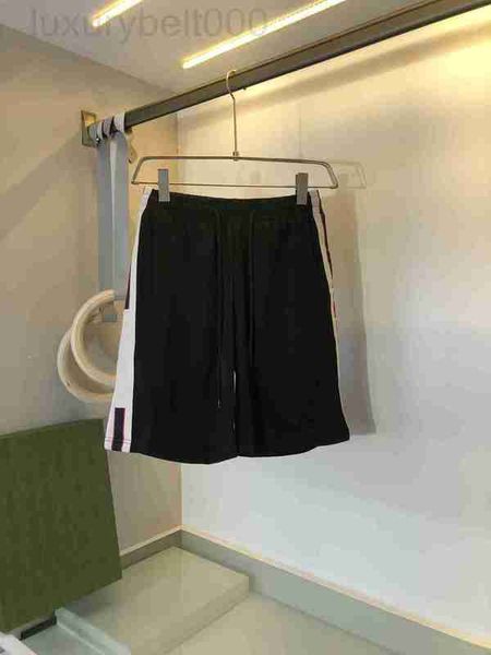 men's shorts designer summer classic style fashion brand shorts casual sports high-quality embroidered stripe stitching design 824r, White;black
men's shorts designer summer classic style fashion brand shorts casual sports high-quality embroidered stripe stitching design 824r, White;black
