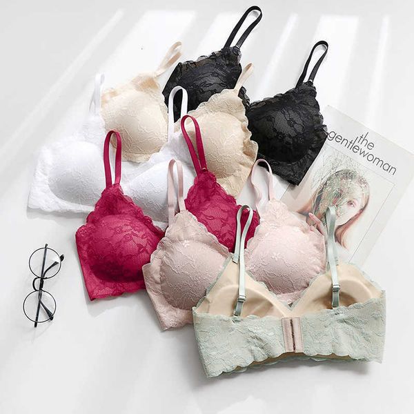 bra set lingerie summer no steel ring lace back belt seamless gathered underwear korean version one piece wrapped chest, Red;black
bra set lingerie summer no steel ring lace back belt seamless gathered underwear korean version one piece wrapped chest, Red;black
