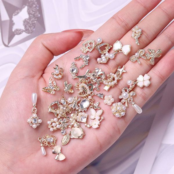nail art decorations 50pc random luxury dangle jewelry tassel design gel polish accessories 3d mixed charms for diamond stones 230214, Silver;gold
nail art decorations 50pc random luxury dangle jewelry tassel design gel polish accessories 3d mixed charms for diamond stones 230214, Silver;gold