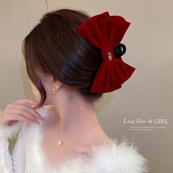 hair clips retro lady black bowknot hair claws big velvet bow hair clips vintage hair accessories korean women hairpins hot, Golden;silver
hair clips retro lady black bowknot hair claws big velvet bow hair clips vintage hair accessories korean women hairpins hot, Golden;silver