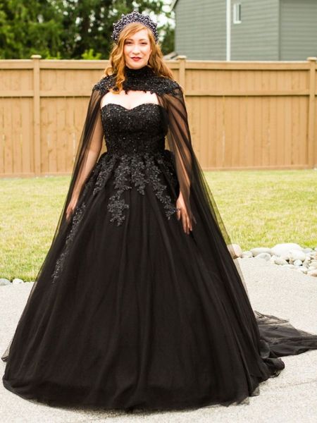 retro black gothic wedding dress 2023 boho chic a line lace rustic bridal dresses with caped corset beaded princess bride ladies robe de mar, White
retro black gothic wedding dress 2023 boho chic a line lace rustic bridal dresses with caped corset beaded princess bride ladies robe de mar, White
