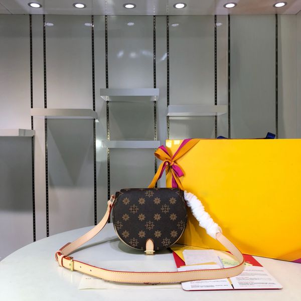 women's chic bag zipper crossbody bag handbag all-match shoulder bag pu leather small bag printing casual shopping bag
women's chic bag zipper crossbody bag handbag all-match shoulder bag pu leather small bag printing casual shopping bag