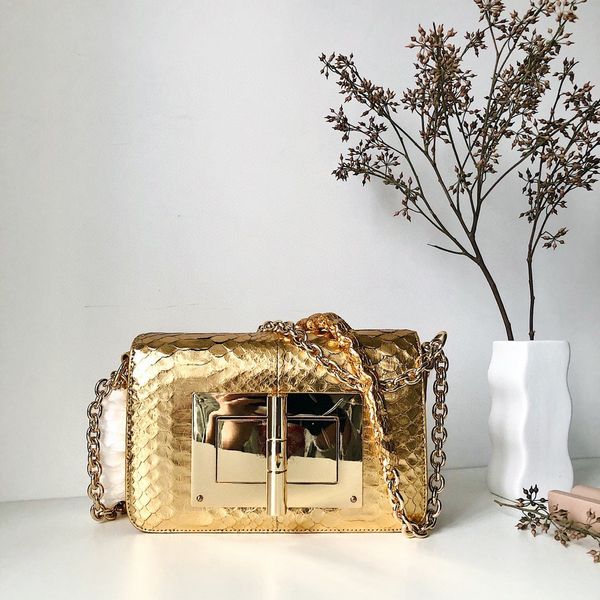 sell women totes 24cm brand handbag luxury purse designers bag real snakeskin gold silver etc many colors to choose wholesale price
sell women totes 24cm brand handbag luxury purse designers bag real snakeskin gold silver etc many colors to choose wholesale price