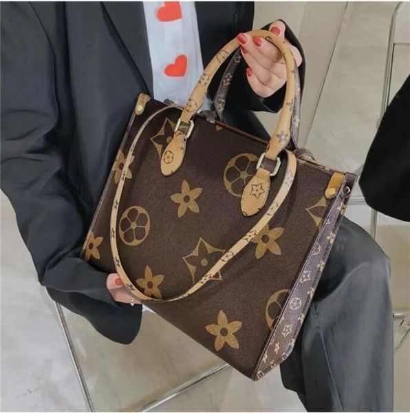 high-quality womens totes designer bags trend color matching design fashion ladies handbag purse large capacity casual lady bag
high-quality womens totes designer bags trend color matching design fashion ladies handbag purse large capacity casual lady bag